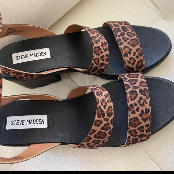 Steven madden Cheetah print heels - Picture 2 of 4
